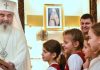 Patriarhul Daniel, mesaj la început de an școlar: Într-o lume marcată de tendinţe ideologice, care slăbesc unitatea familiei şi pacea socială, este esențială cooperarea între Familie, Biserică şi Şcoală