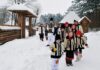 Povestea sărbătorilor de iarnă în Bucovina: De la tăiatul porcului de Ignat, la cetele de colindători în Ajunul Crăciunului sau la mersul cu Iordanul de Bobotează