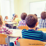 Polonia | Ministrul Educației spune că unii părinți sunt „toxici” pentru copiii lor. „Educația pentru sănătate“ devine obligatorie în școli și înlocuiește „Educația pentru viața de familie“