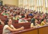 Un grup de studenți de la Facultatea de Drept a Universității București solicită începerea cursurilor cu prezență fizică fără discriminare