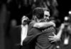 FOTO UNICAT | Marele Roger Federer, în lacrimi, la finalul ultimului său meci din carieră este îmbrățișat de Novak Djokovici