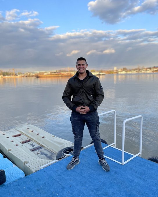 Tânărul