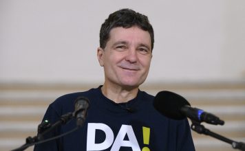 Profesorii sunt scandalizați de declarațiile lui Nicușor Dan, care a zis că trebuie luați bani de la Educație și dați la Apărare