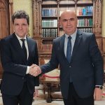 Euro a depășit pragul de 5,1 lei: În spațiul public se acreditează ideea că ar fi din cauza debarcării Guvernului Bolojan | Românii au fost speriați cu aceeași marotă și la alegerile prezidențiale din 2025