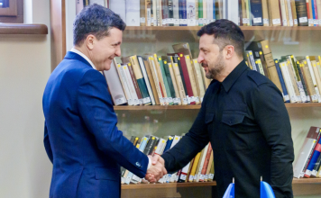 Aici ajung banii dumneavoastră: Jurnalista ucraineană Diana Panchenko spune că apropiații lui Zelenski își transferă milioane de dolari de la SUA și UE în conturi din Rusia. Genți întregi pline cu numerar au fost cărate la Moscova