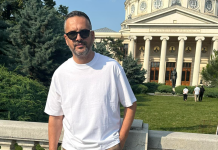 Jurnalistul Mădălin Ionescu: Cursul valutar reacționează la incertitudine, doar că, la noi, reacția economică vine la pachet cu o propagandă teribilă. Mă aștept ca grupurile de agitatori să încerce scoaterea în stradă a unui public sensibil la povești de tipul: „Spune nu Rusiei!”, deși cred că, de fapt, se spune nu Washingtonului