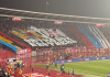 FCSB, așteptată de fanii echipei Steaua Roșie Belgrad cu mesajul: „Frați ortodocși“ și stemele României și Serbiei îmbrățișate cu Sfânta Cruce