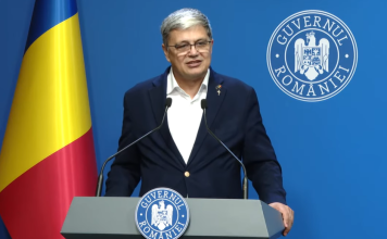 FOTO | Jurnalistul Liviu Alexa prezintă dovezi că fostul ministru al Finanțelor, preotul Marcel Boloș, a trimis poze cu organul genital pe o aplicație pentru LGBT