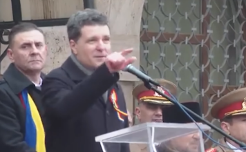 Românii care l-au huiduit pe Nicușor Dan de Ziua Unirii Principatelor au fost vânați și sancționați cu amenzi usturătoare. Președintele le-a spus că au tot dreptul să protesteze, deoarece e un drept pentru care s-a murit