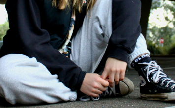 România Europeană | O adolescentă din Tulcea și-a pus capăt zilelor cel mai probabil din cauza sărăciei. Vecinii spun că familia nu mai avea nici lemne de foc și nici mâncare