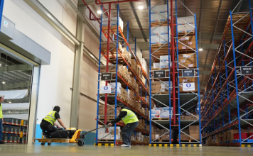 Curățenia de primăvară: eMAG dă afară sute de angajați: Aveam planuri pentru la vară. Am fost luați așa, ca din oală | Șeful eMAG avertiza anul trecut că va fi rău dacă românii nu votează ‘pro-european’