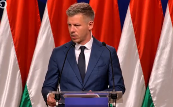 VIDEO | Peter Magyar îl acuză pe Viktor Orban că „i-a trădat” pe ungurii din România atunci când a dat un mesaj de susținere pentru George Simion la alegerile prezidențiale din 2025