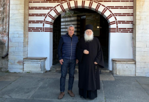 Nu, nu a fugit din țară. Călin Georgescu a mers să se reculeagă la Sfântul Munte Athos